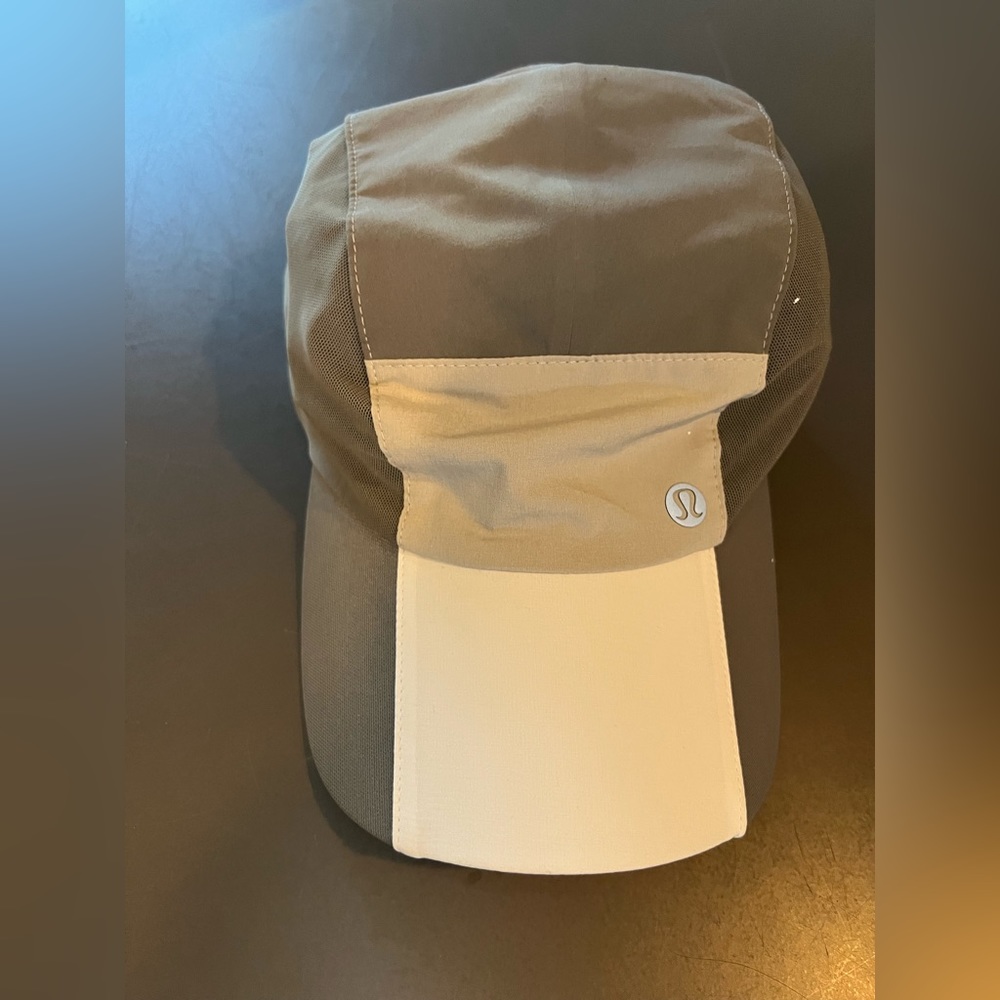 Lululemon Fast and Free 3 panel hat